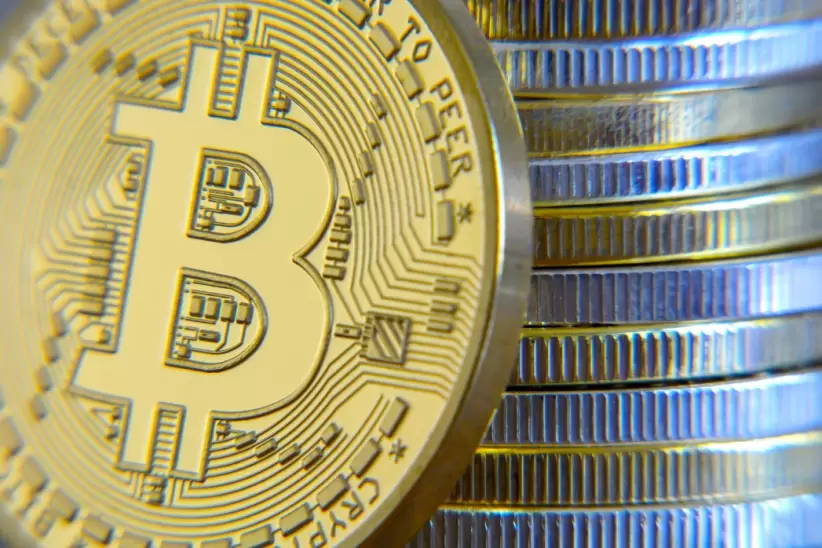 “Na hay evidencias de alivio”: La fatídica frase de la Fed que desplomó las crypto